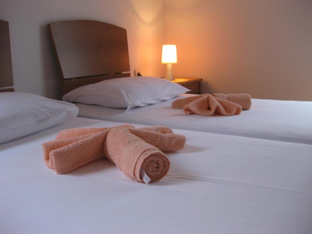 Apartments Drobni Pijesak Petrovac Pokój zdjęcie