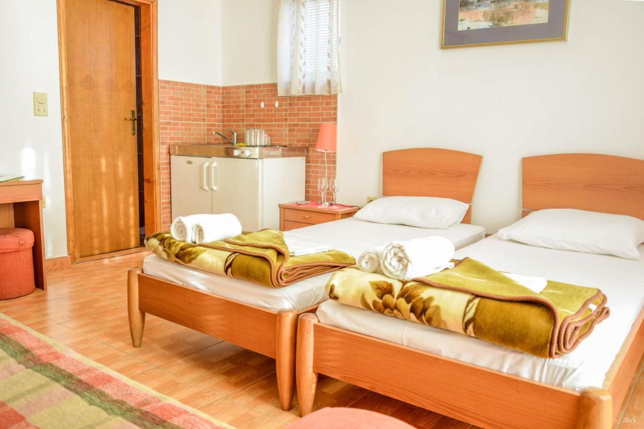 Apartments Drobni Pijesak Petrovac Zewnętrze zdjęcie
